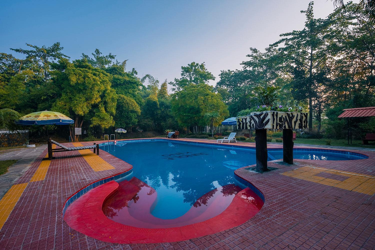 Jungle King Resort Kanha Exterior photo